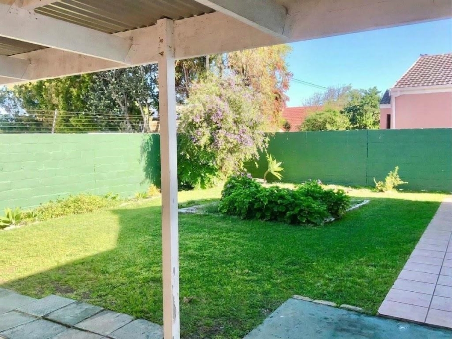 3 Bedroom Property for Sale in Westcliff Western Cape